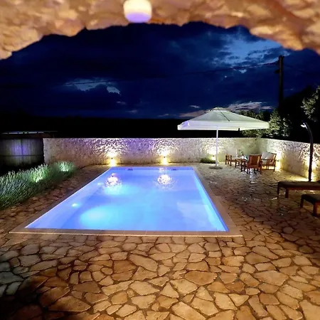 Sanadrija Drvenik Mali